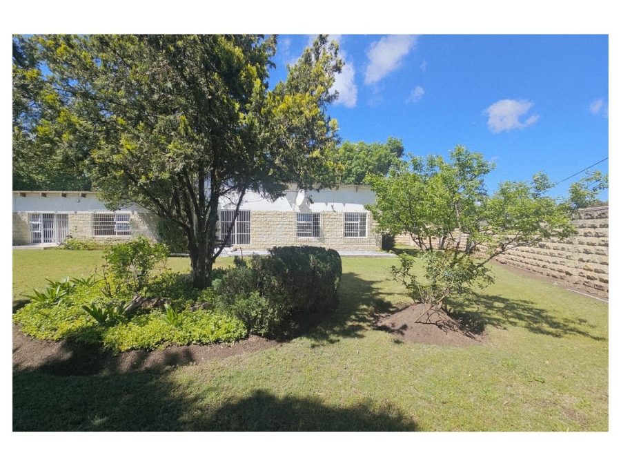 4 Bedroom Property for Sale in Ladybrand Free State